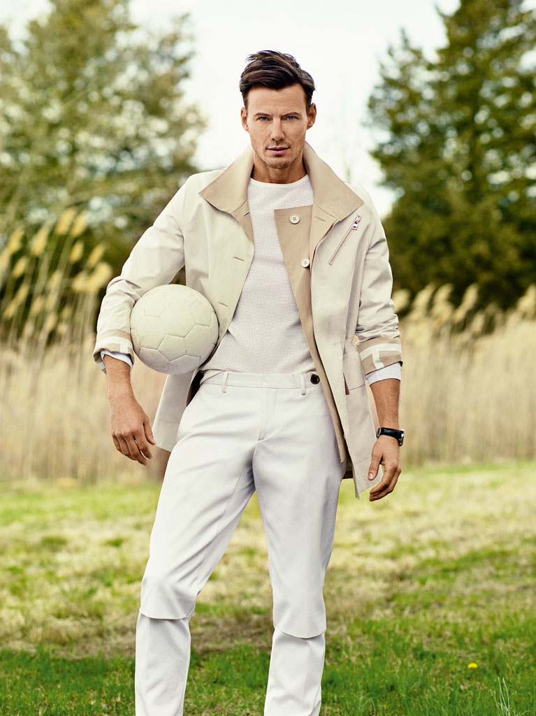 Alex Lundqvist is Posh & Sporty for Vogue Hombre image Alex Lundqvist Model 006 