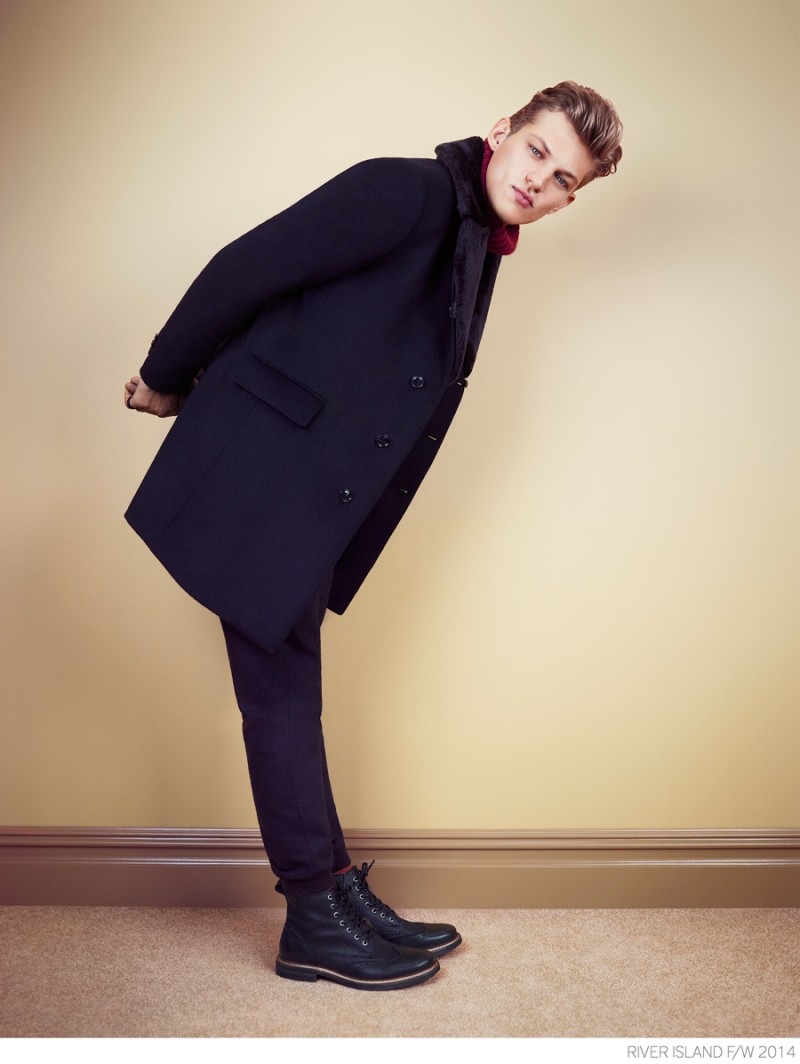 River Island Unveils Tailored Styles for Fall/Winter 2014 Ad Campaign image River Island Tailored Styles Fall Winter 2014 Campaign 001 800x1064 