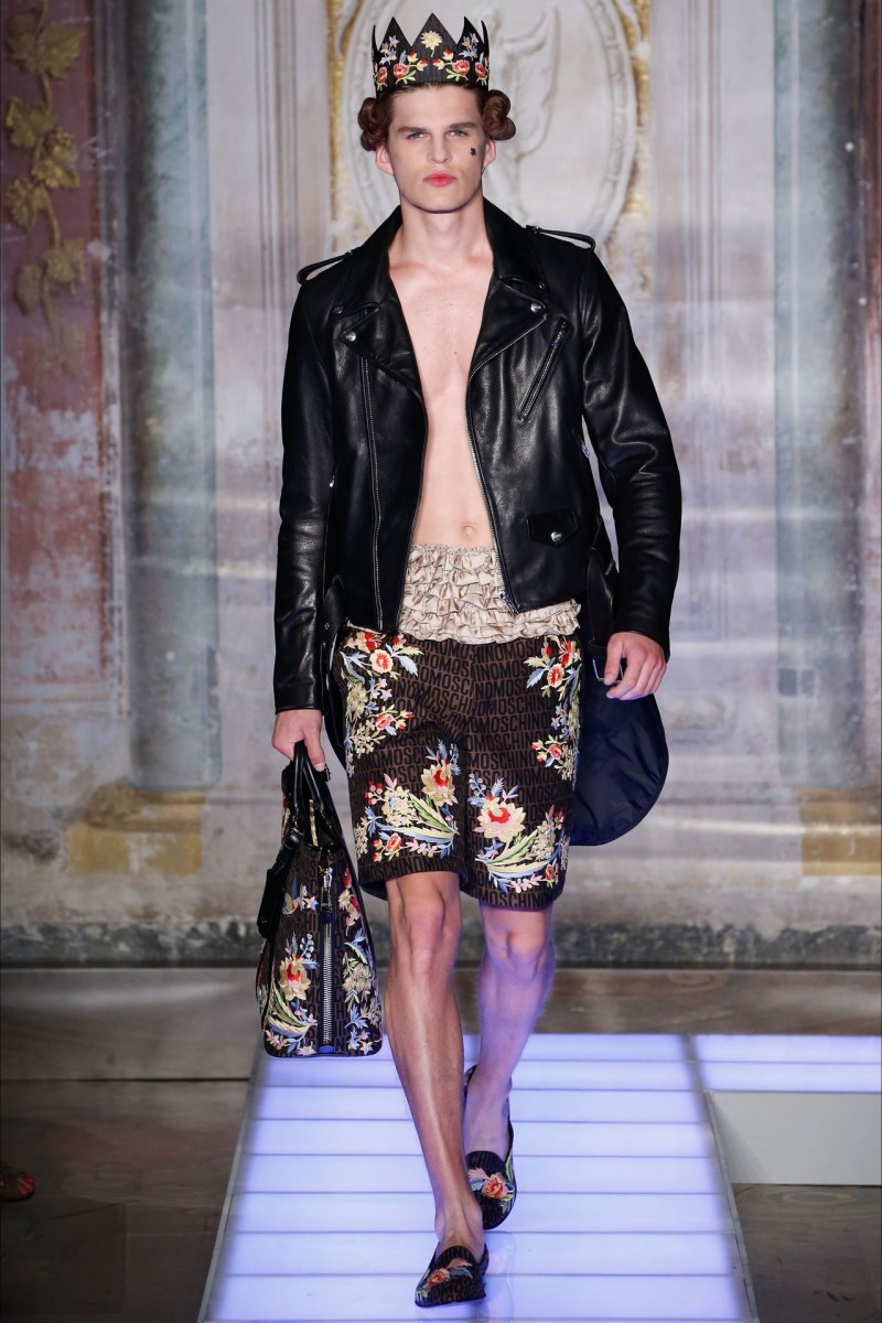 Week In Review The Naked Truth About Male Models Moschino Spring 2016