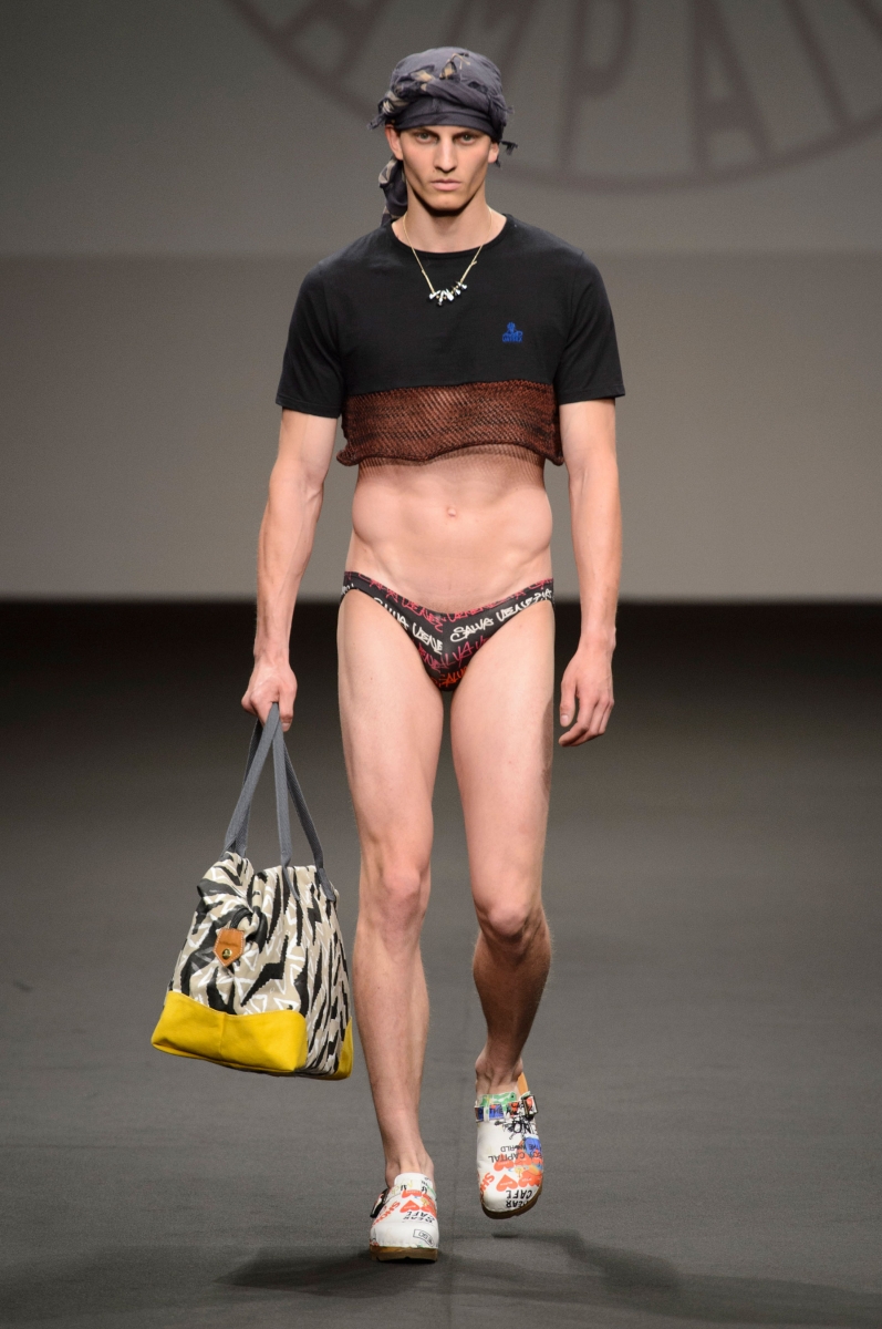 Vivienne-Westwood-Spring-Summer-2016-Menswear-Collection-Milan-Fashion-Week-001