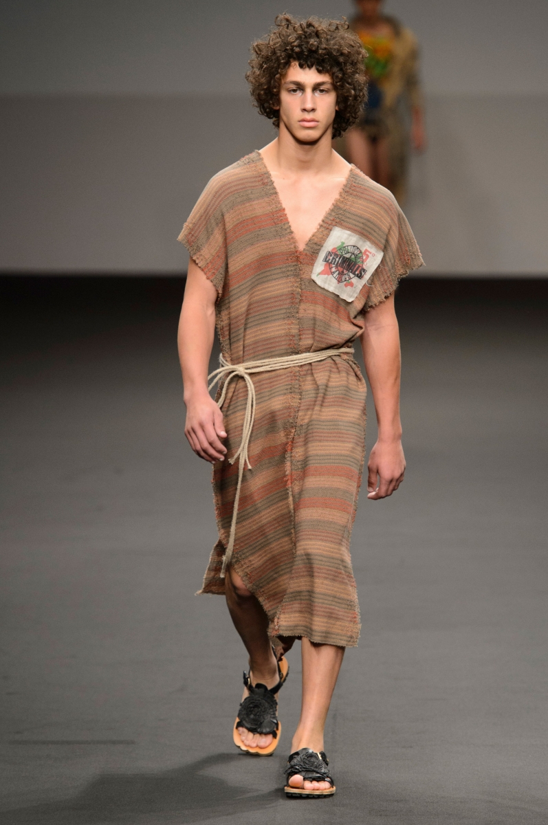 Vivienne-Westwood-Spring-Summer-2016-Menswear-Collection-Milan-Fashion-Week-003