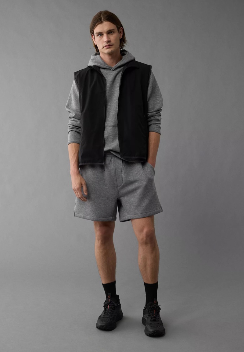 A tech-vest and hoodie combo brings lightweight function to fisherman-inspired casual wear.