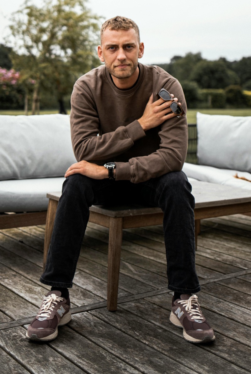 sweatshirt jeans timeless style men