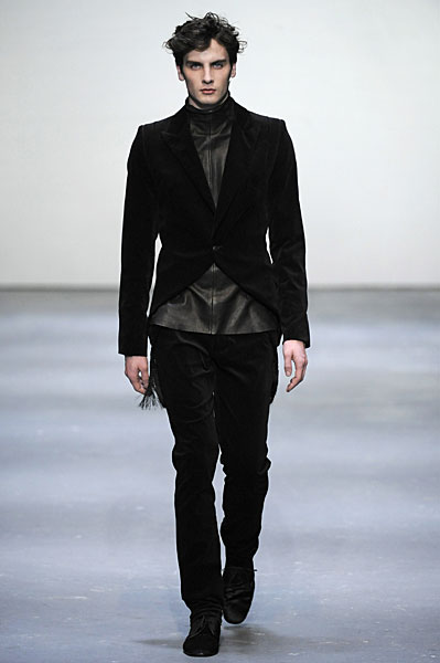 Todd Lynn Fall 2009 – The Fashionisto