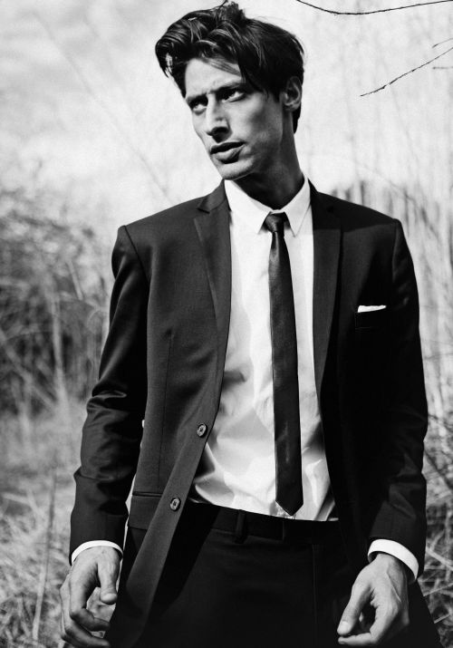 Lova Spring 2009 | Jonas Mason – The Fashionisto