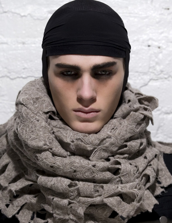 Odyn Vovk Fall 2009 Preview – The Fashionisto