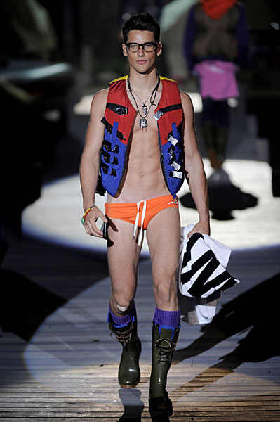 dsquared23