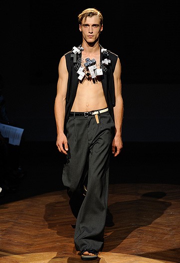 Giuliano Fujiwara Spring 2010 – The Fashionisto