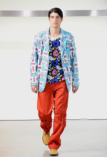 Issey Miyake Spring 2010 – The Fashionisto