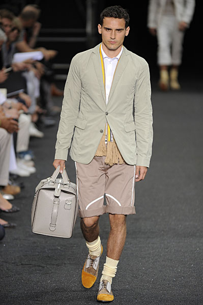 Louis Vuitton Spring 2010 – The Fashionisto