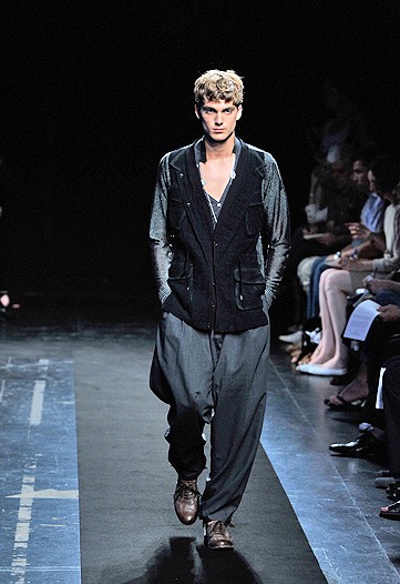 Miharayasuhiro Spring 2010 – The Fashionisto