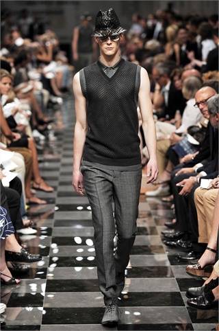 Prada Spring 2010 – The Fashionisto