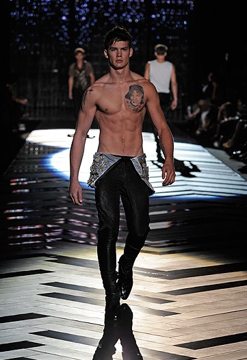 Roberto Cavalli Spring 2010 – The Fashionisto