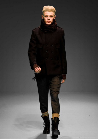 Gazzarrini Fall 2009 – The Fashionisto