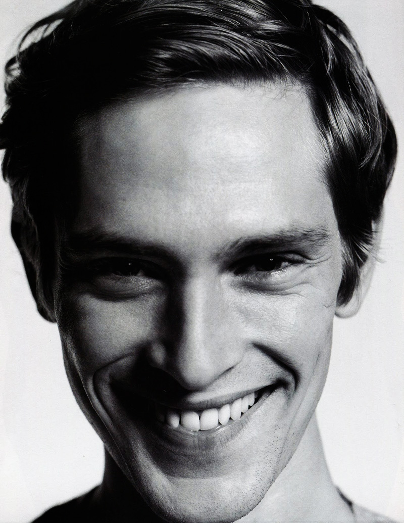 Smiling, Mathias Lauridsen appears in L'Officiel Hommes
