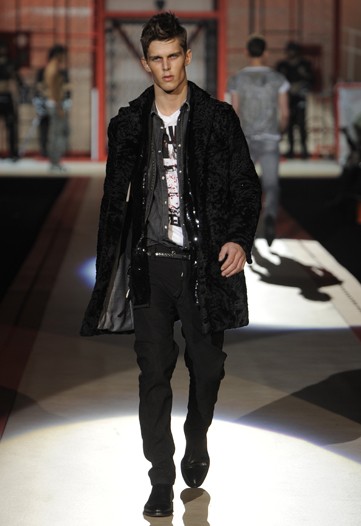 dsquared thefashionisto25