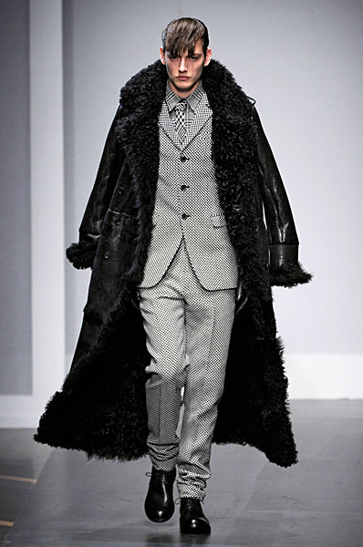 Milan Fashion Week | Gianfranco Ferré Fall 2010 – The Fashionisto