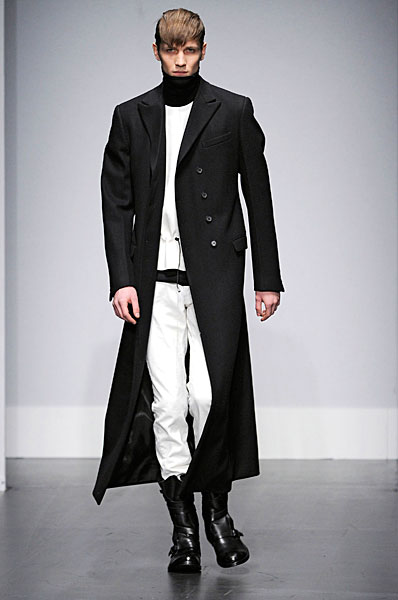 Milan Fashion Week | Gianfranco Ferré Fall 2010 – The Fashionisto