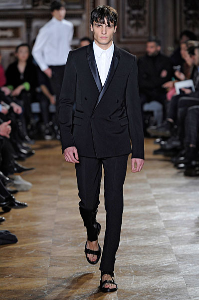 Paris Fashion Week | Givenchy Fall 2010 – The Fashionisto