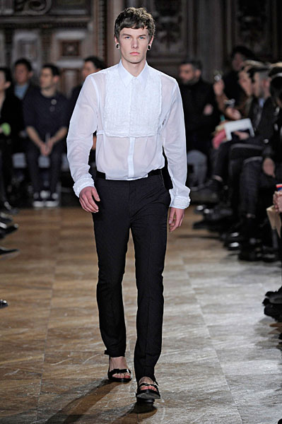 givenchy thefashionisto5