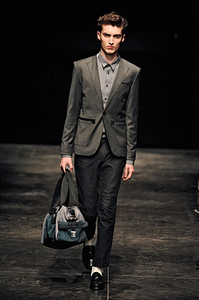 gy thefashionisto10