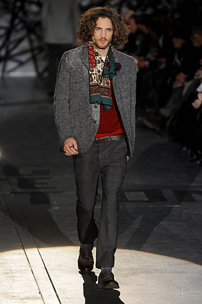 Milan Fashion Week | Iceberg Fall 2010 – The Fashionisto