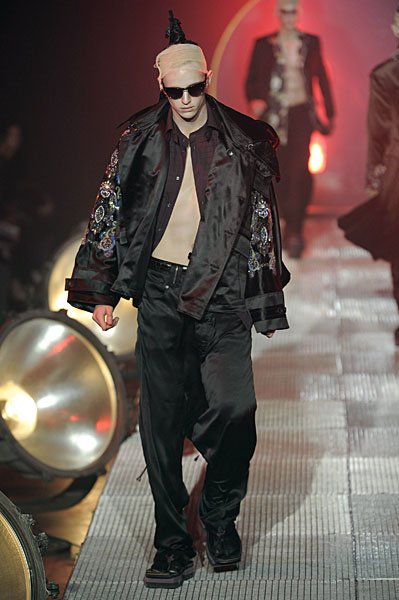 Paris Fashion Week | John Galliano Fall 2010 – The Fashionisto