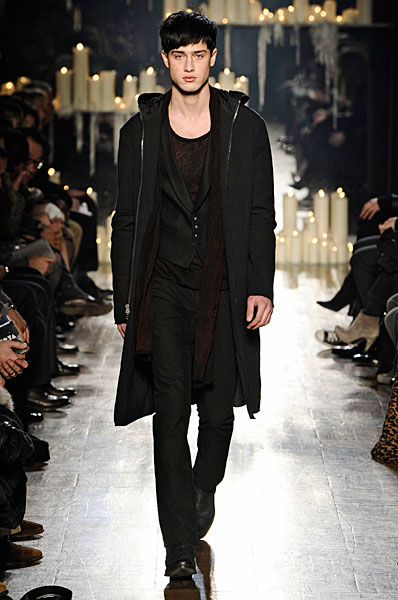 johnv thefashionisto11