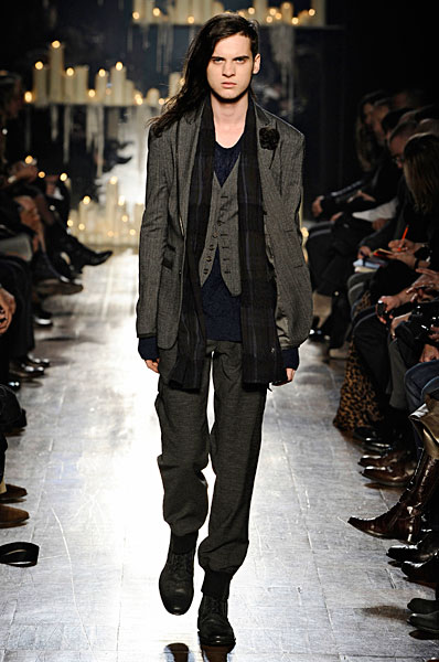 johnv thefashionisto20