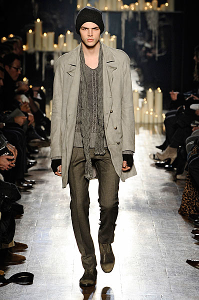 johnv thefashionisto23