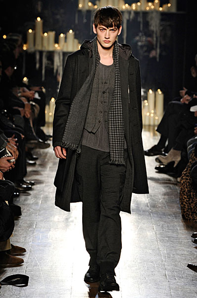 johnv thefashionisto33