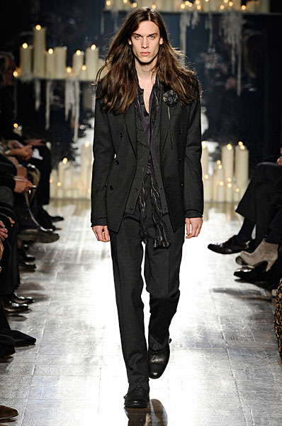 johnv thefashionisto34