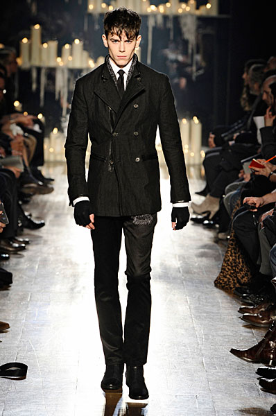 johnv thefashionisto7