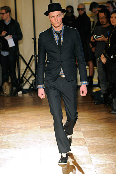 junya thefashionisto30