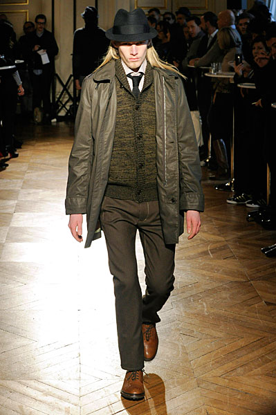 junya thefashionisto33