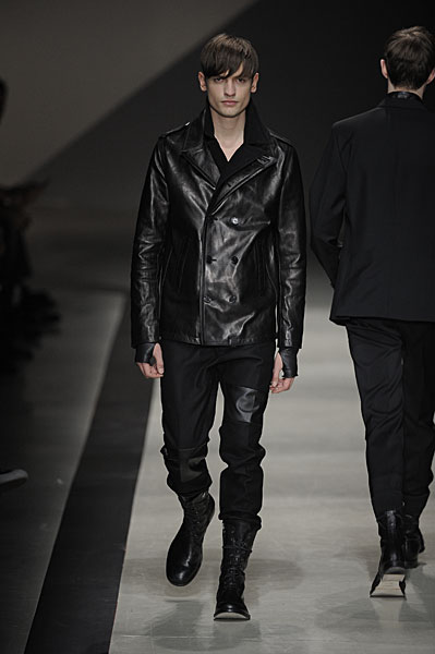 nbarrett thefashionisto19