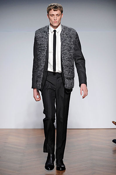 pos thefashionisto15