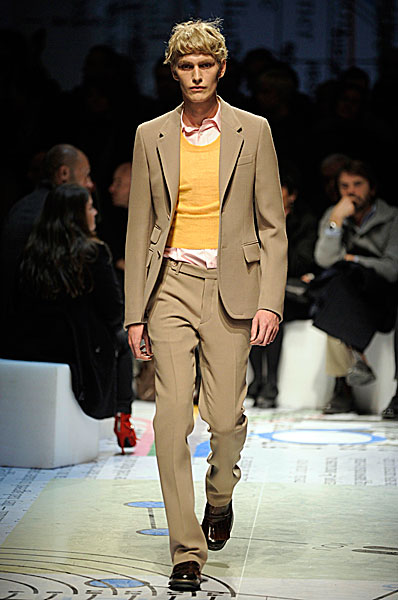 prada thefashionisto25