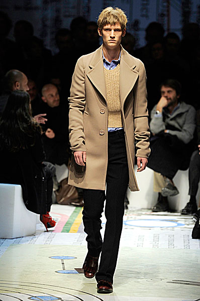 prada thefashionisto32