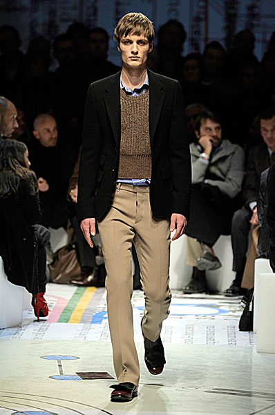 prada thefashionisto33