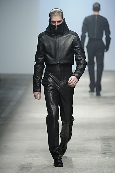 Paris Fashion Week | Romain Kremer Fall 2010 – The Fashionisto