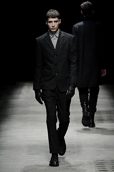 timh thefashionisto18