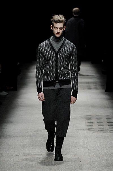 timh thefashionisto21