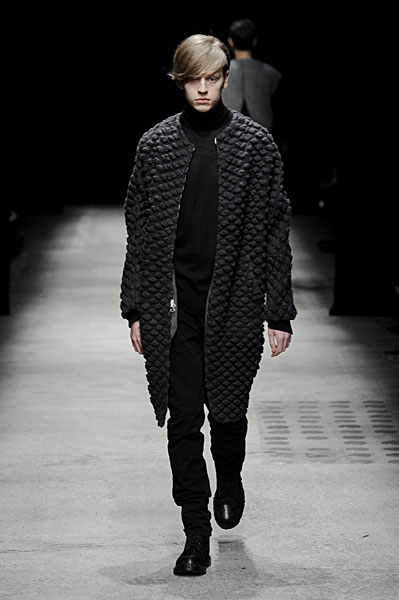 timh thefashionisto22