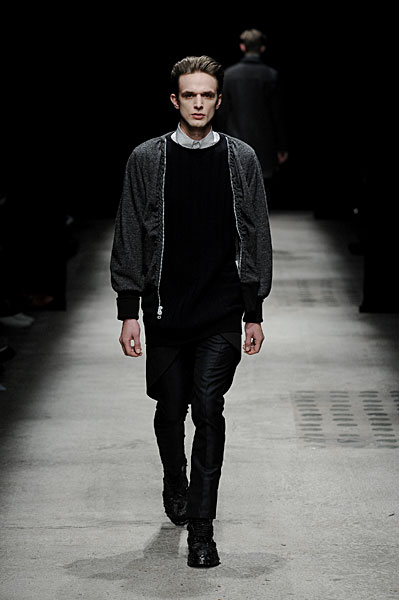 timh thefashionisto24