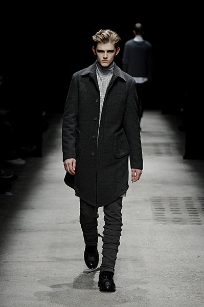 timh thefashionisto25