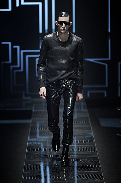 versace thefashionisto10