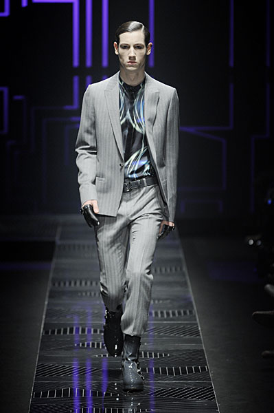 versace thefashionisto21