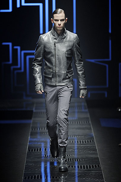 versace thefashionisto27