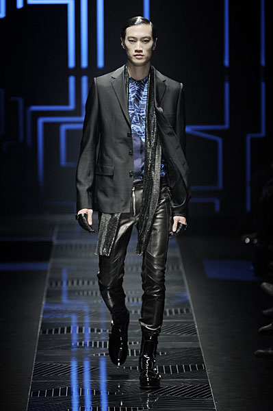 versace thefashionisto31